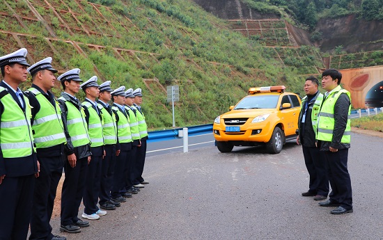 20181010晋红高速公路国庆联动值班祝慧敏摄影s.jpg