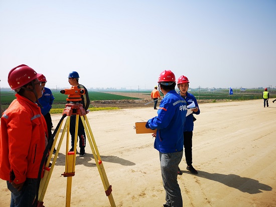 20190417河北高速公路总承包部津石高速公路完成首段路床交验工作——摄影：许朋飞s.jpg